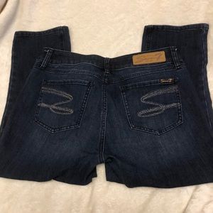 Seven7 Capri size 8
